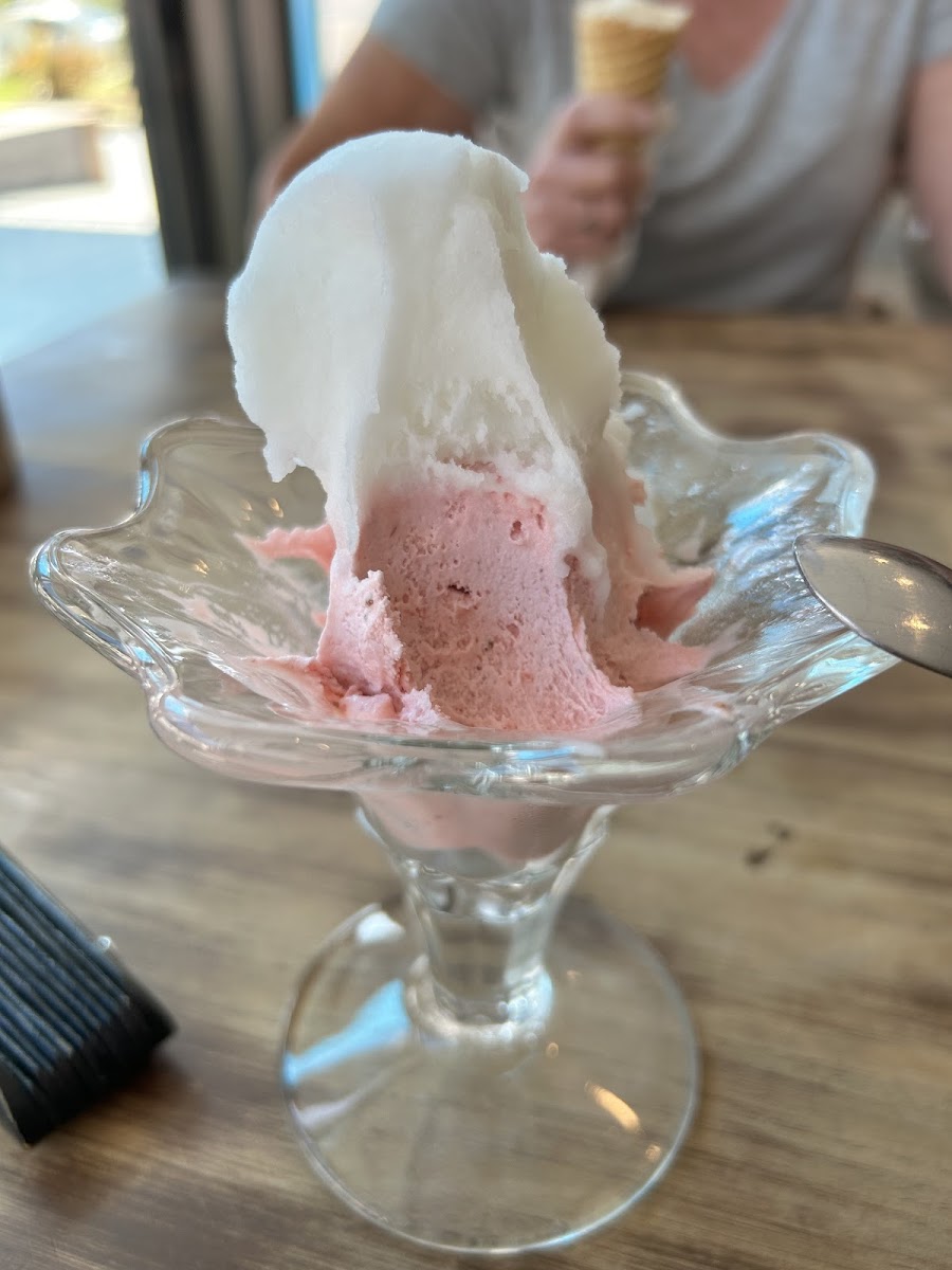 Byron Perry Cafe - 10