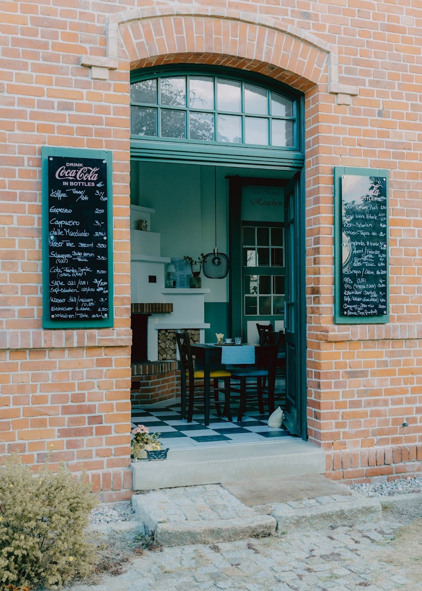 BAHNHOF Dargun - CAFE B&B EVENTS