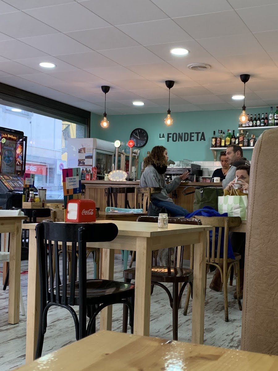 La fondeta, cafeteria i creps
