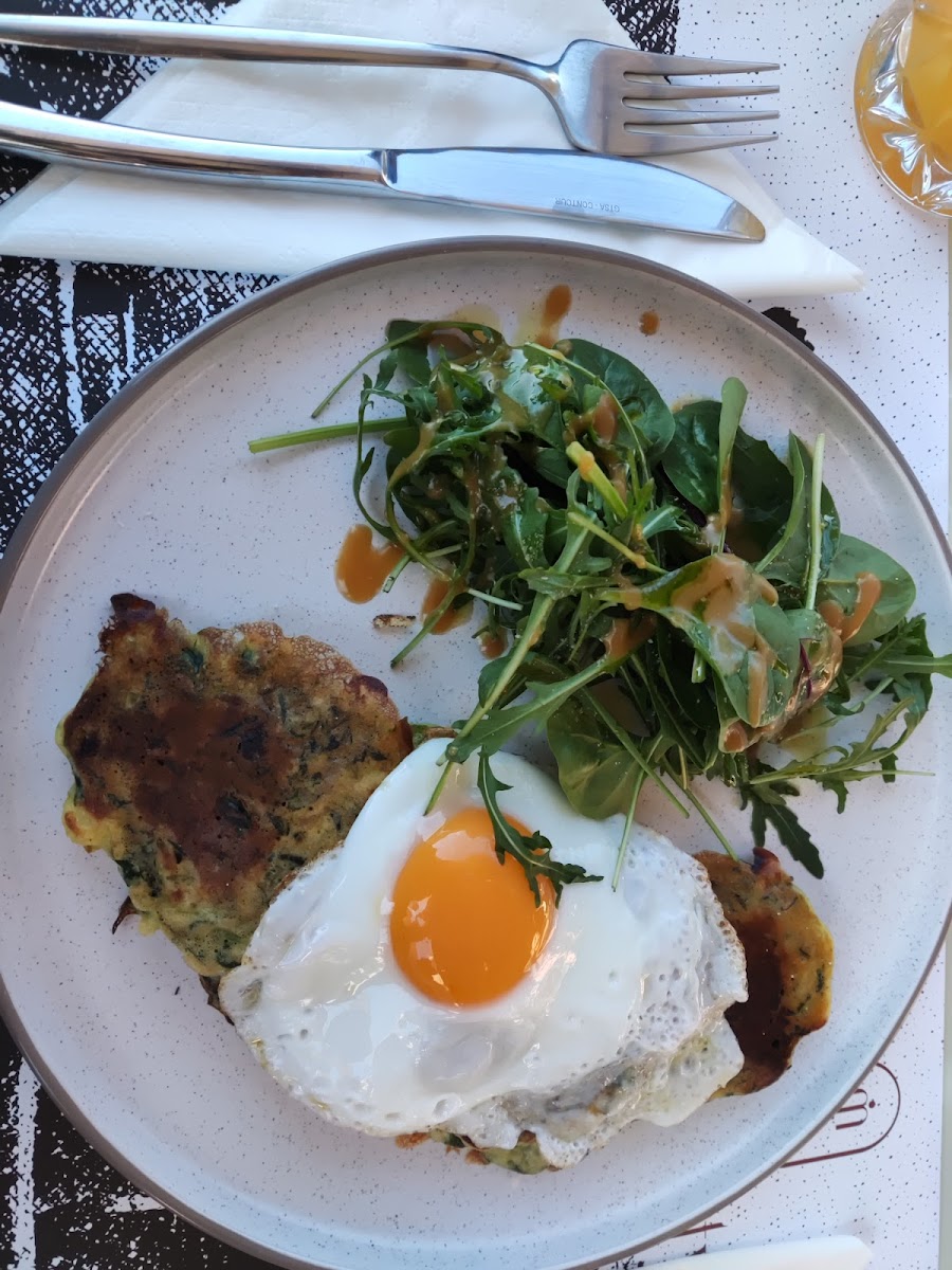 Monasty Coffee and Wine - 6