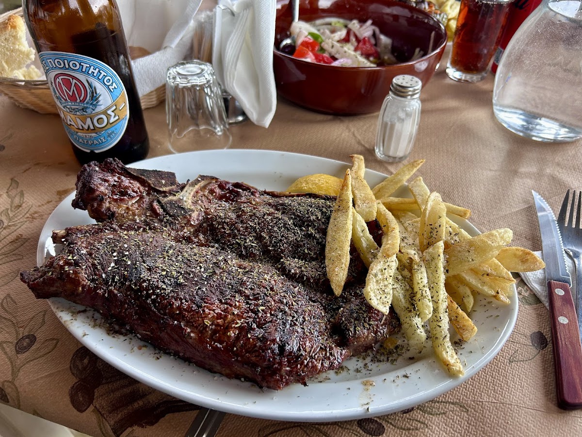 Monasty Coffee and Wine - 8