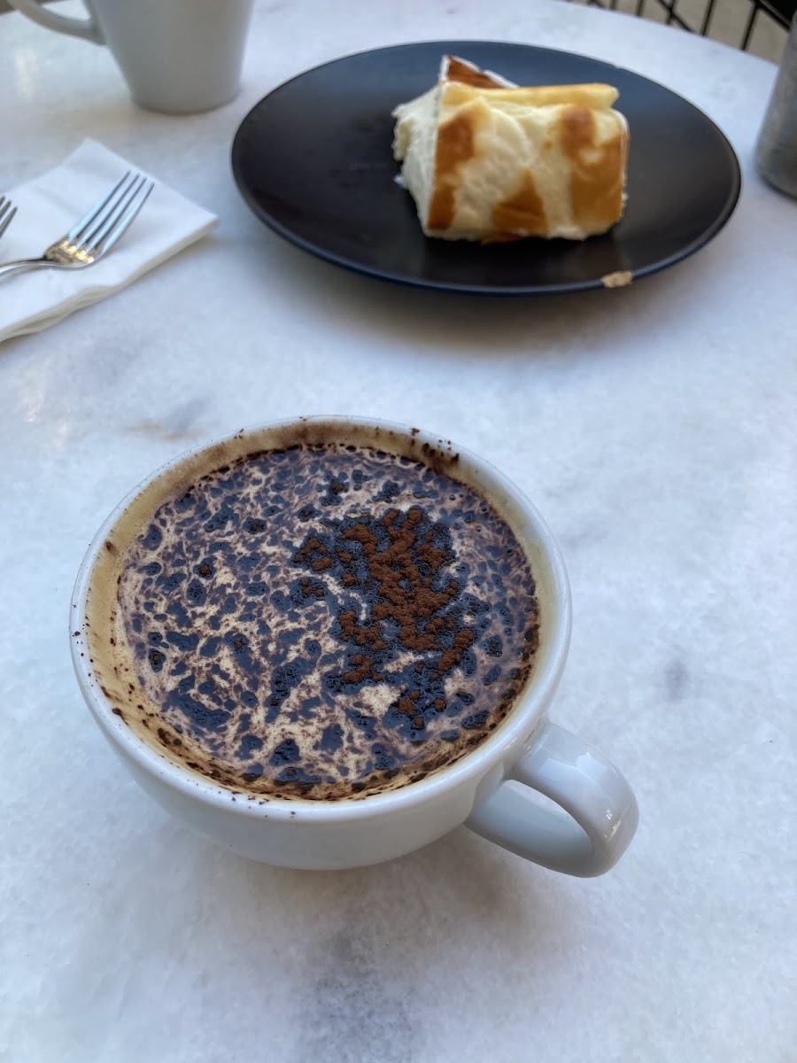 Morgen Coffee House - 8