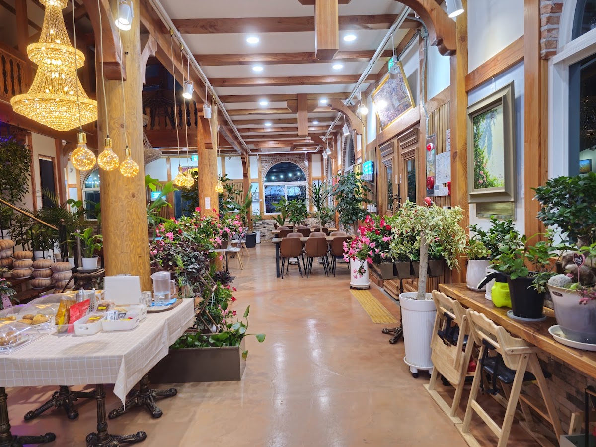 하늘채까페 (InWood Coffee)