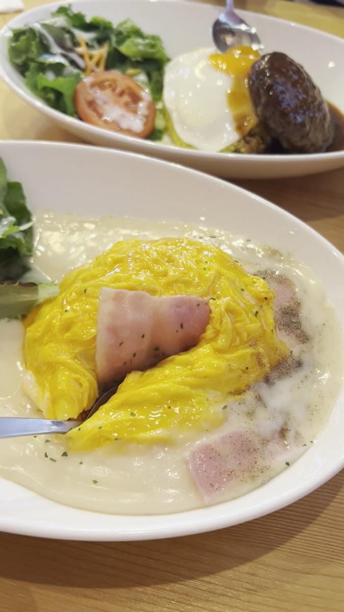 Cafe&restaurant 魔法のパンケーキ 桑名店 - 2