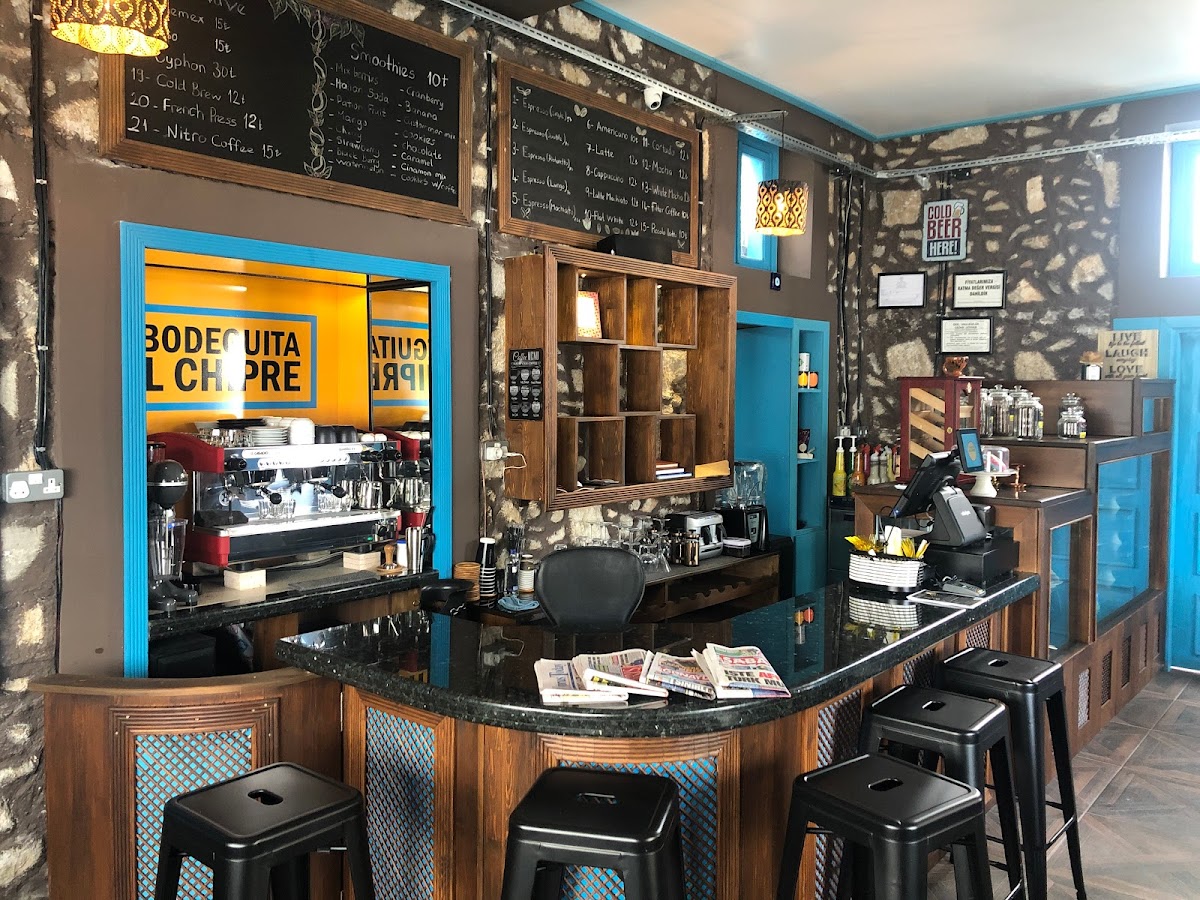 La Bodeguita Del Chipre - 7