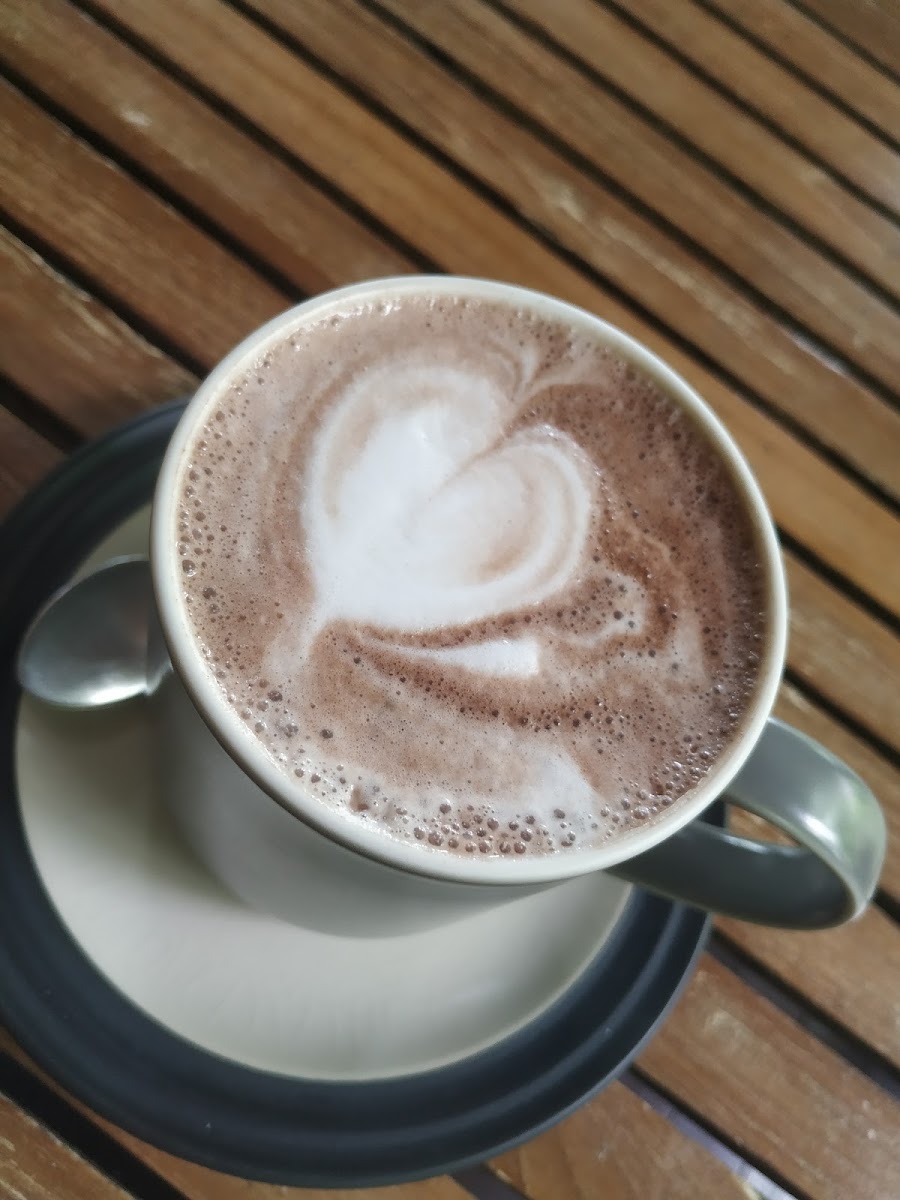 Mai bakery in garden - 10