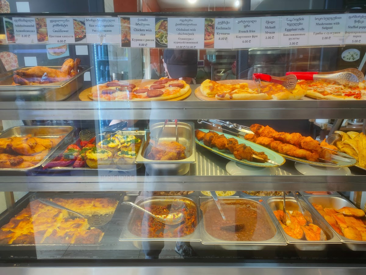 Столовая у Мзео, Mzeo's Cafe - 3