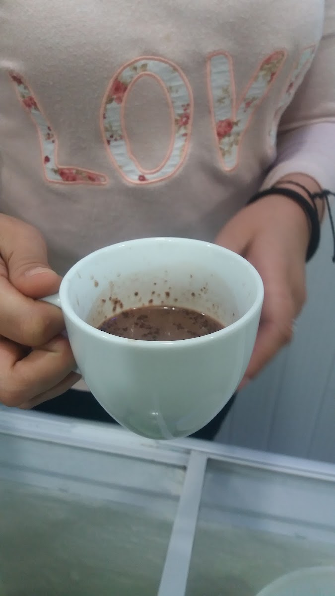 Heladeria y Cafeteria Los Peques - 10