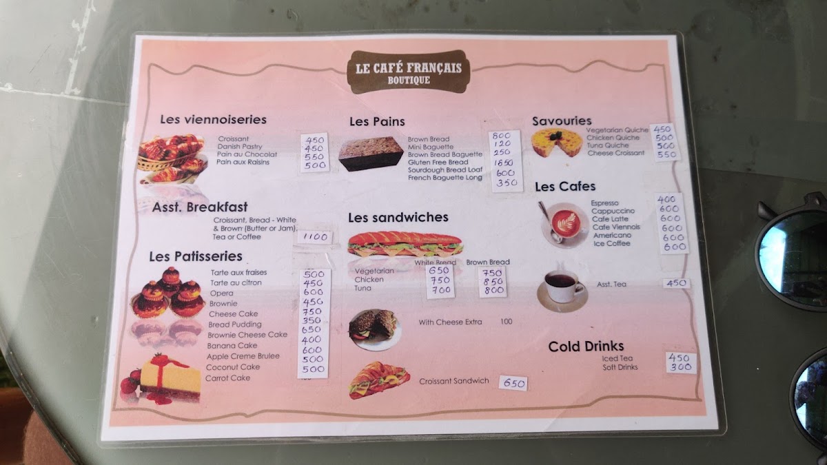 Le Café Français Bakery & Boutique - 2