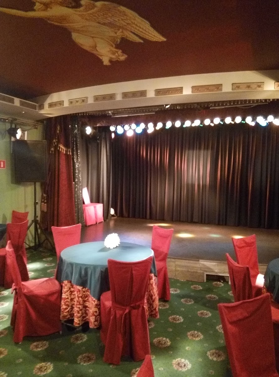 Drama and Comedy Cafe