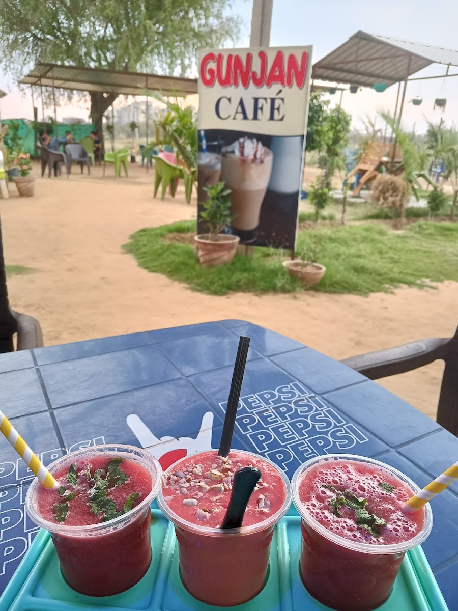 Gunjan Cafe