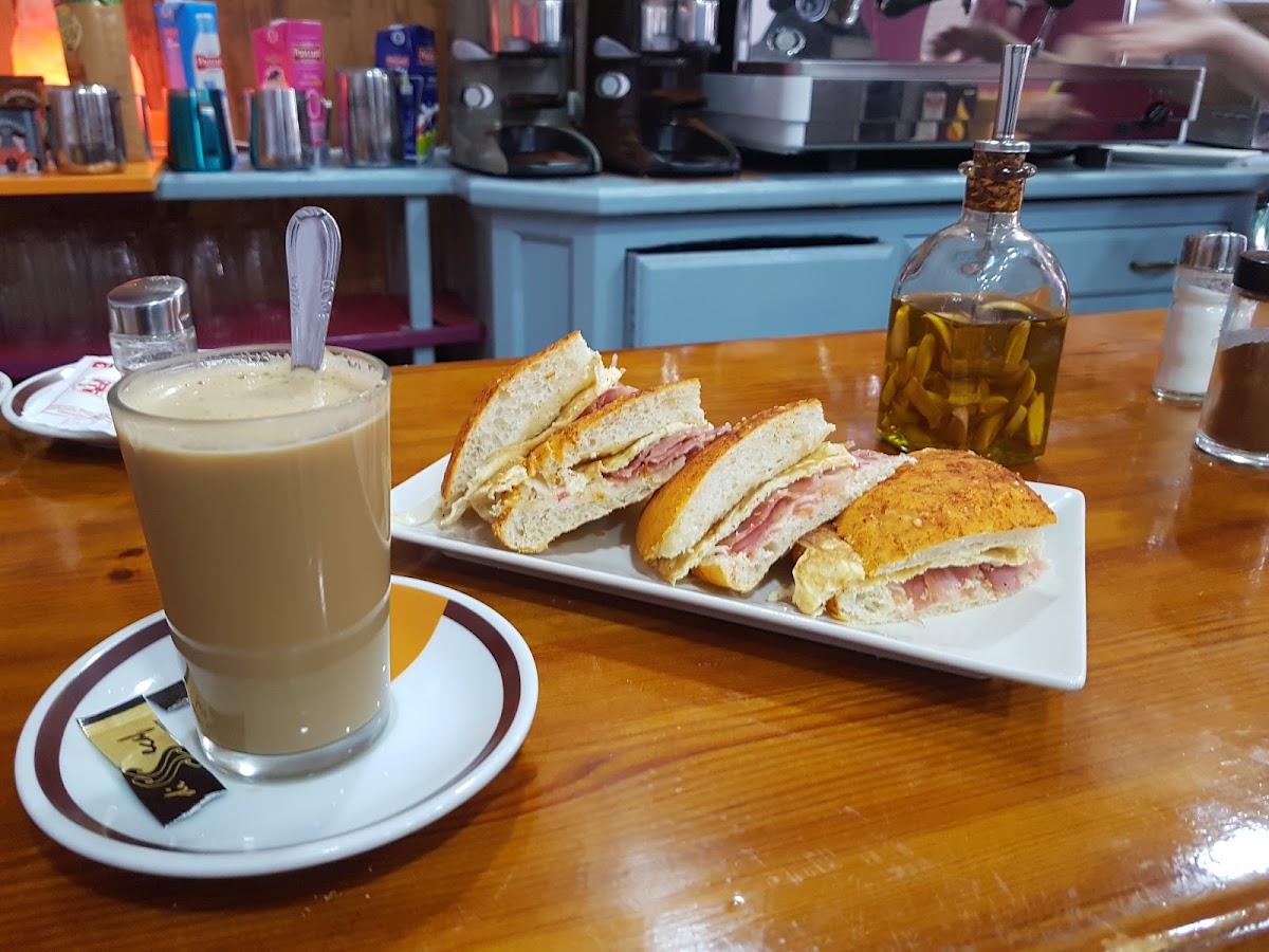 Cafetería Alejo - 6