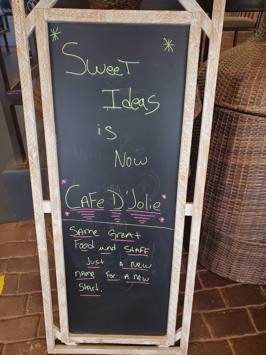Cafe D’Jolie Restaurant & Cafe - 7