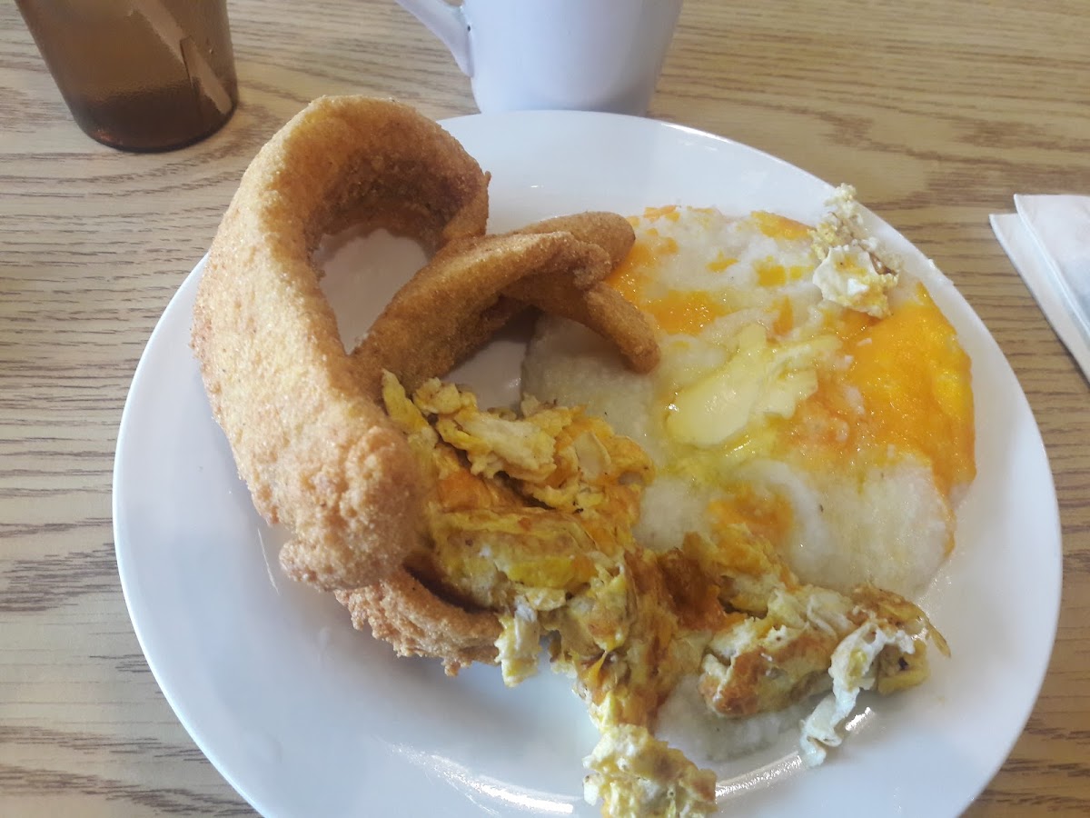 Cafe D’Jolie Restaurant & Cafe - 9