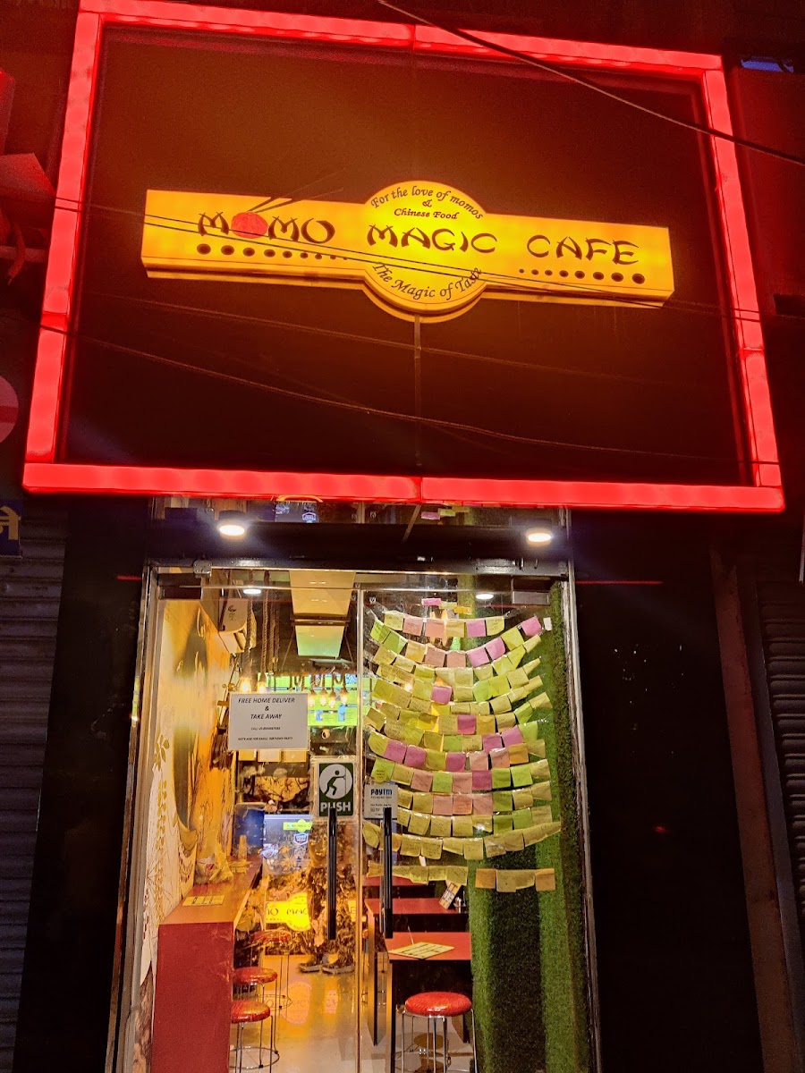 Momo Magic Cafe ,Ashok Rajpath