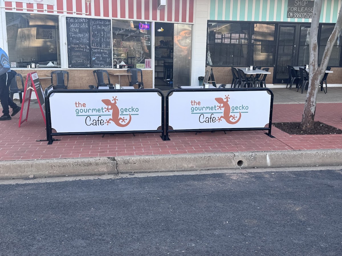 The Gourmet Gecko Cafe