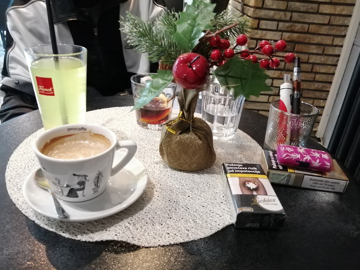 Caffe bar Šišmiš - 10