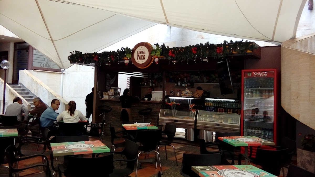 Central Park Café Bar