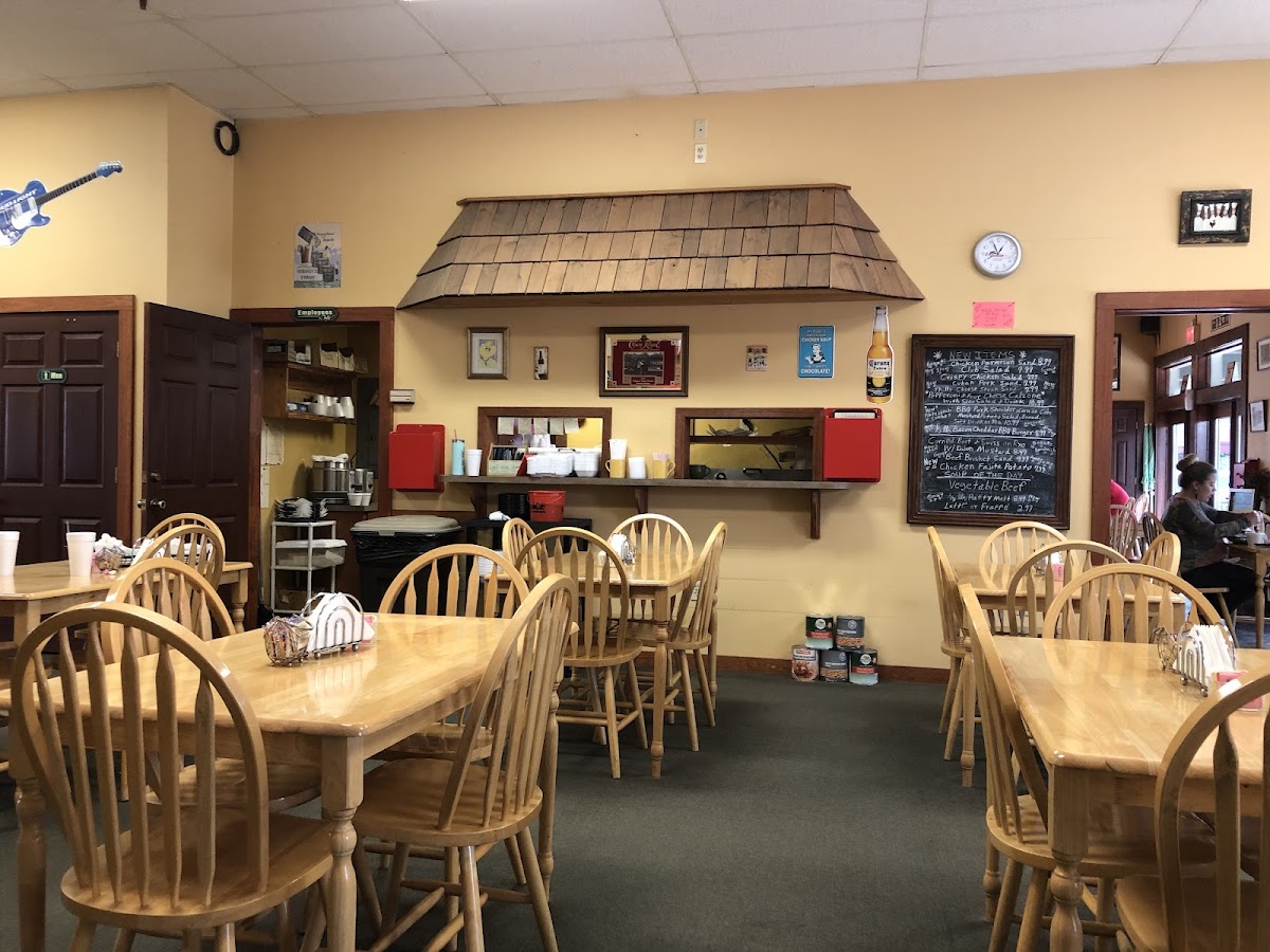 House of Wylie Coffee Bar & Cafe - 4