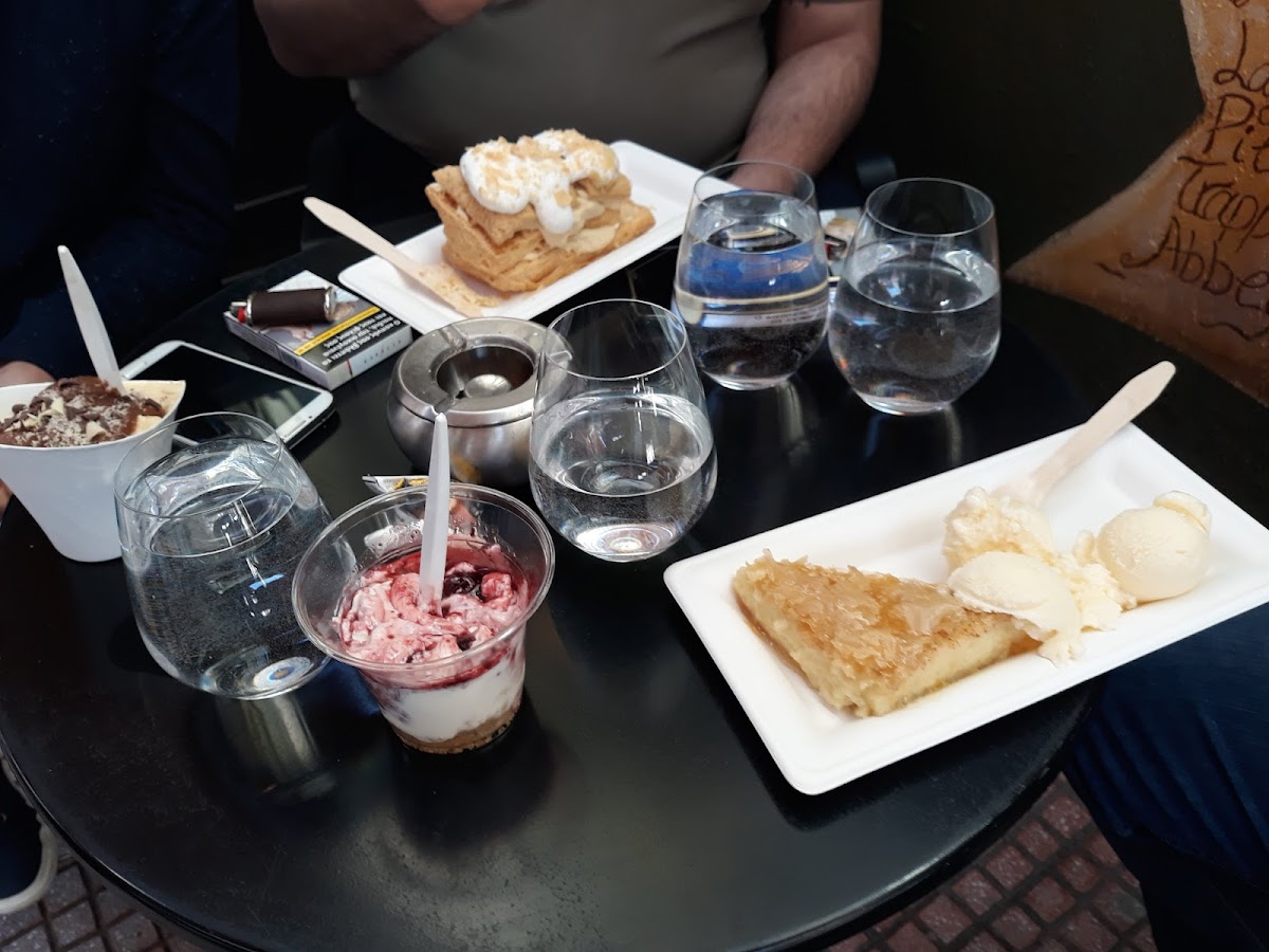 Sto..A Cafe Bar - 10