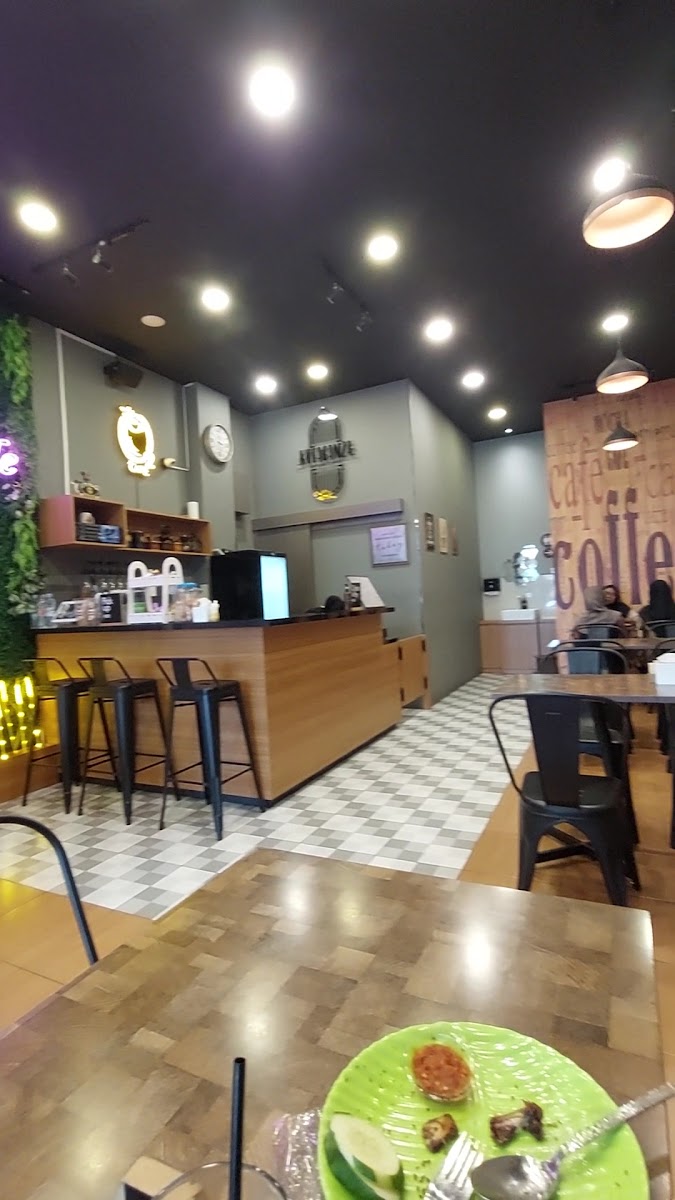 O2 Cafe - Miss Waffle Cafe - 2