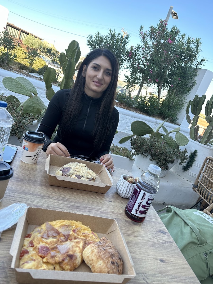 HUG Espresso Bar Mykonos - 5