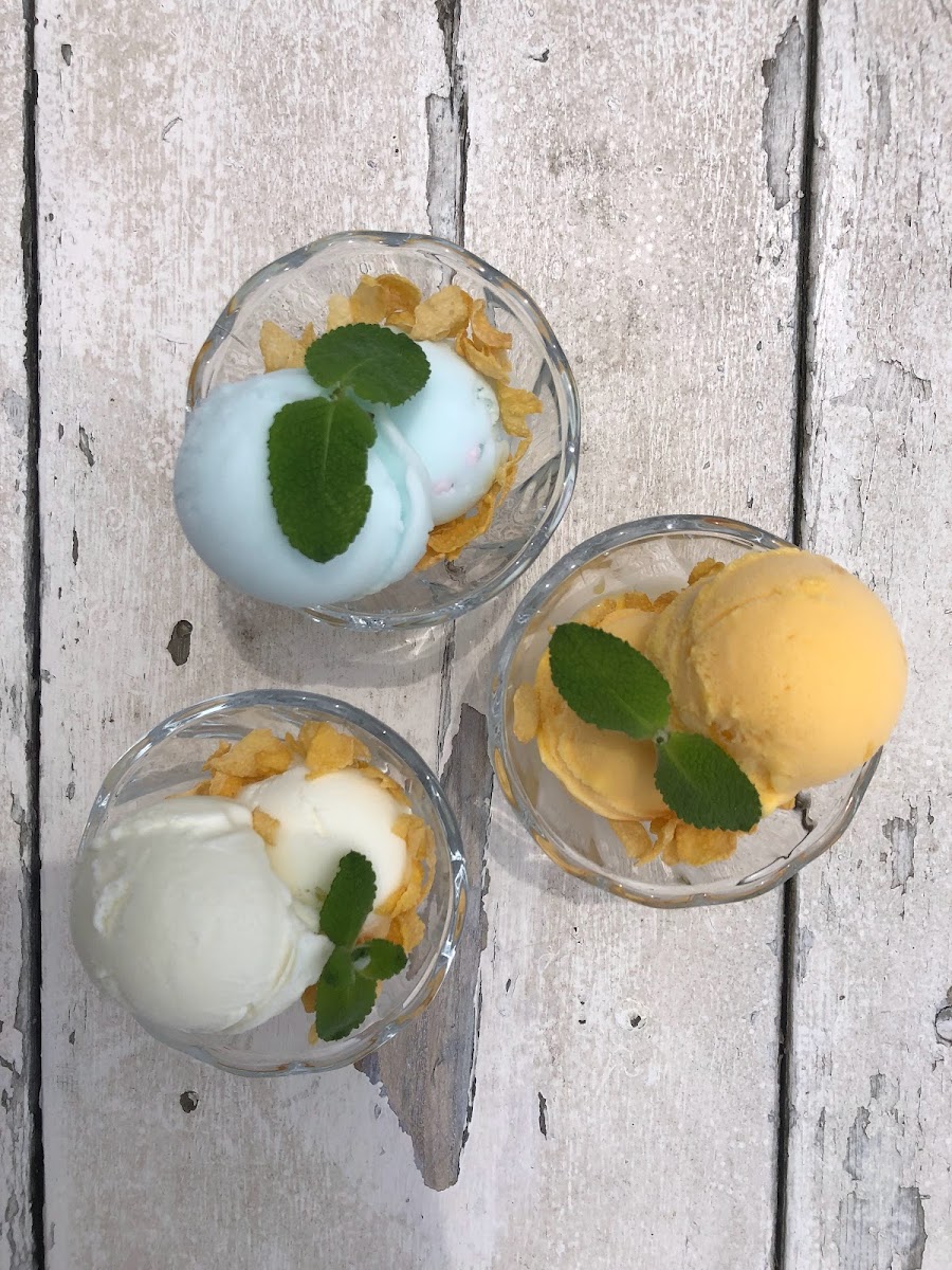 LOCO BLUE SEA SIDE CAFE - 10