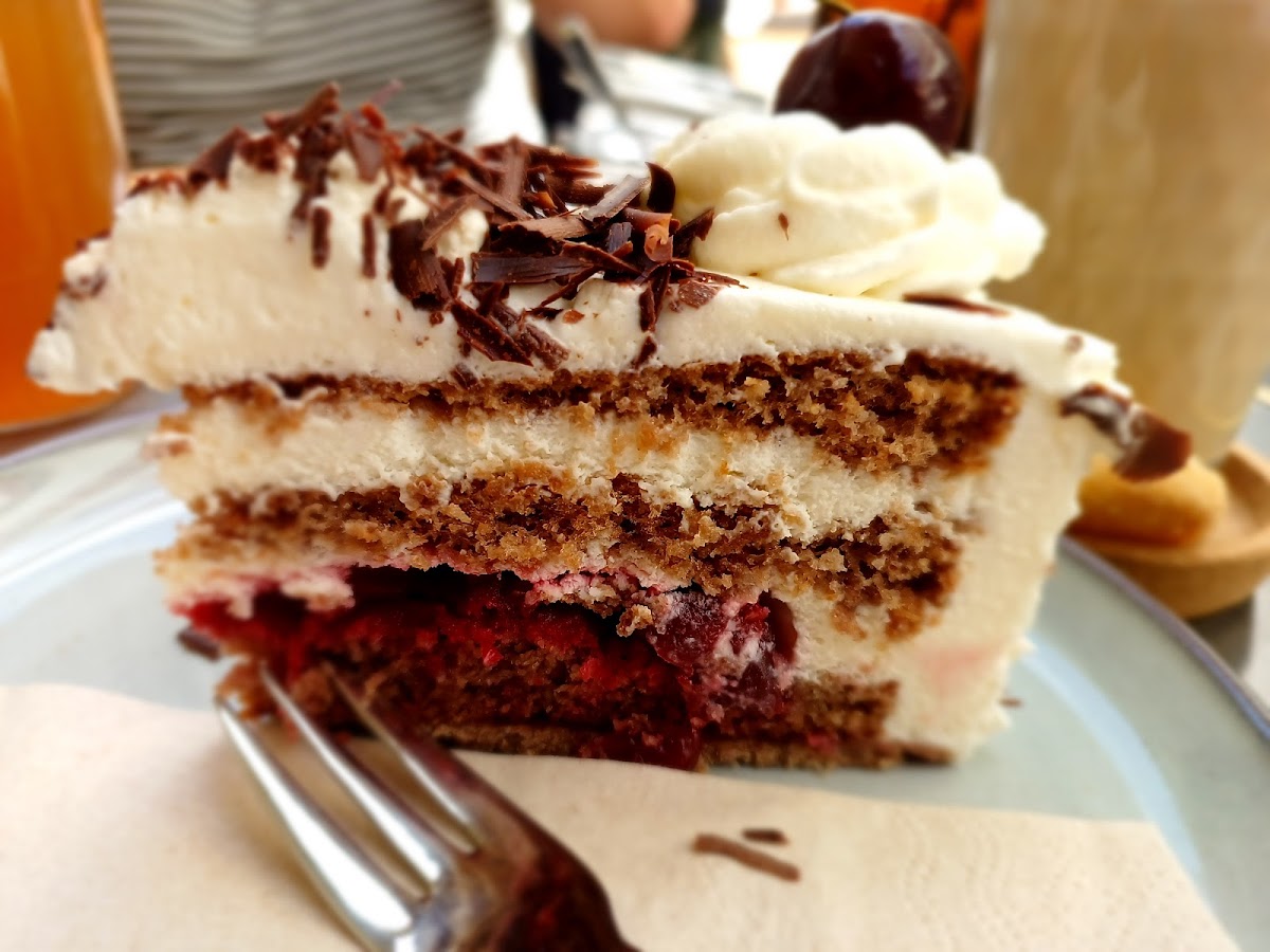 GoldAmmer coffee & cakes - 8