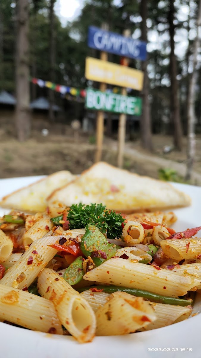 Lazy Monk Travel Cafe - 9