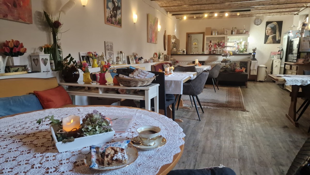 Hofcafe FRAU MOOJ im Weingut Stenner