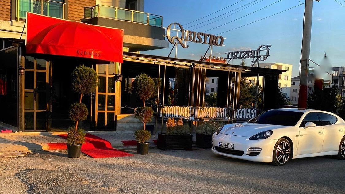 Q BİSTRO