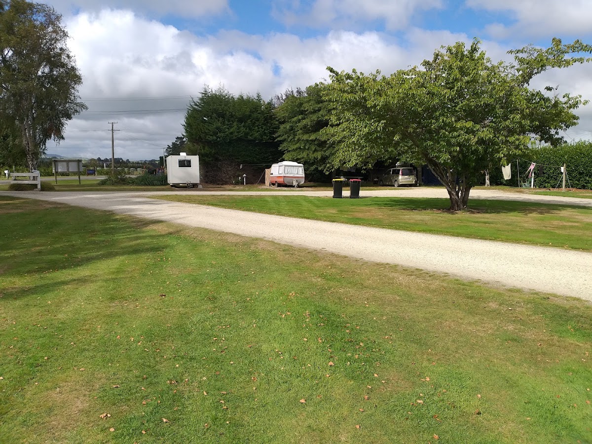 Lee's Dairy & Cafe - 2