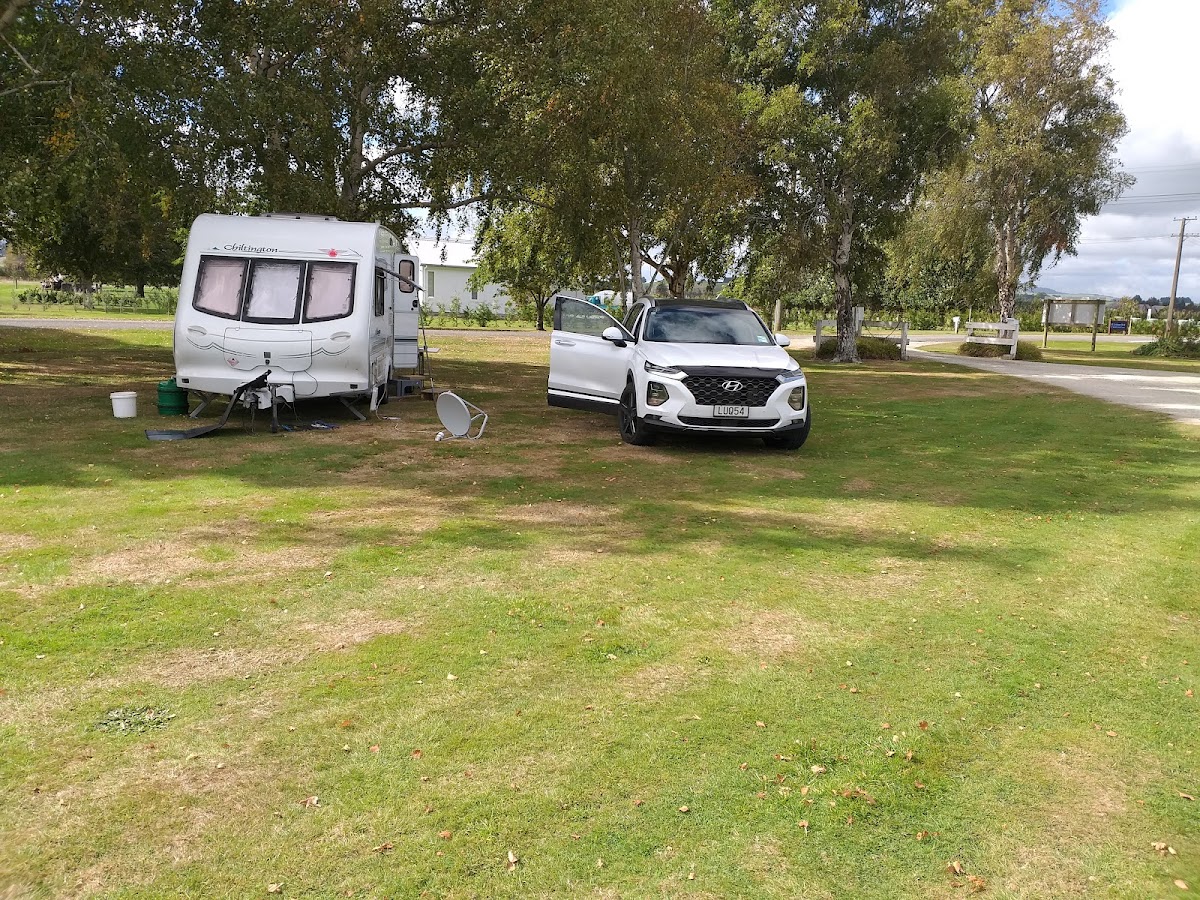 Lee's Dairy & Cafe - 3