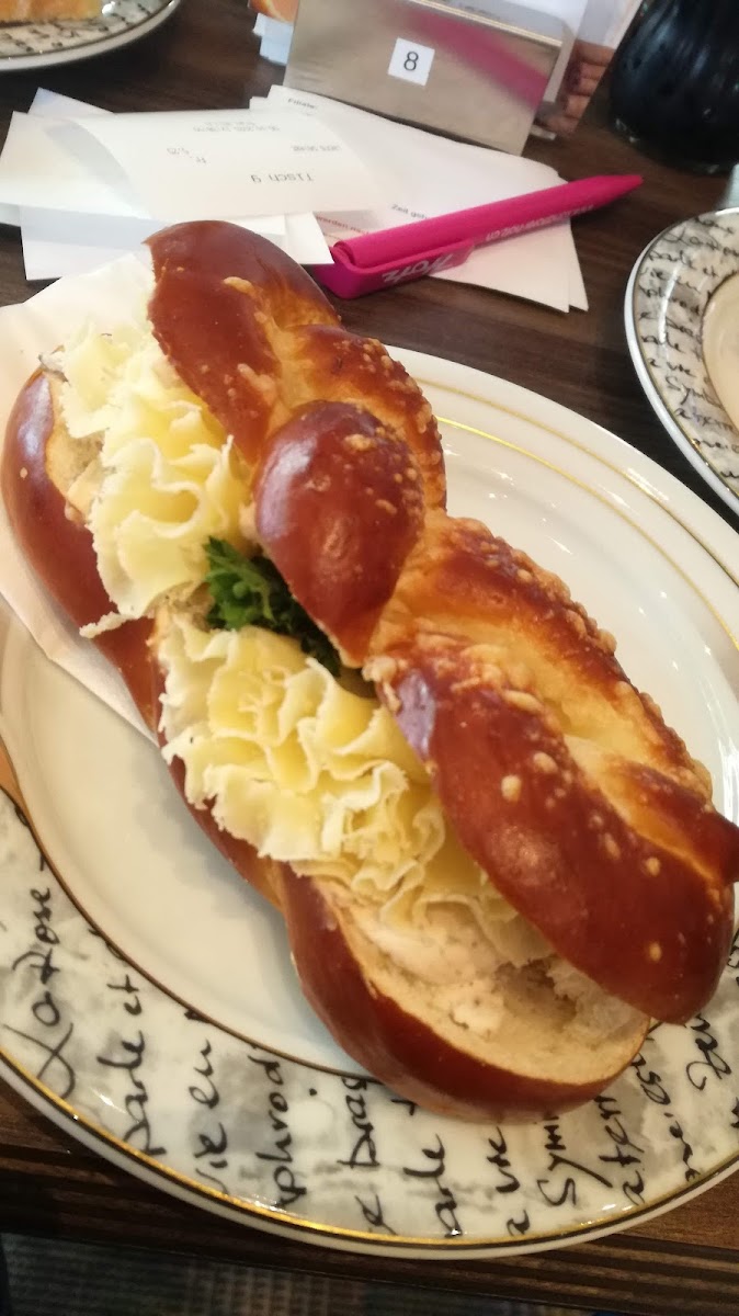 Konditorei Café Ernst Hotz AG - 8