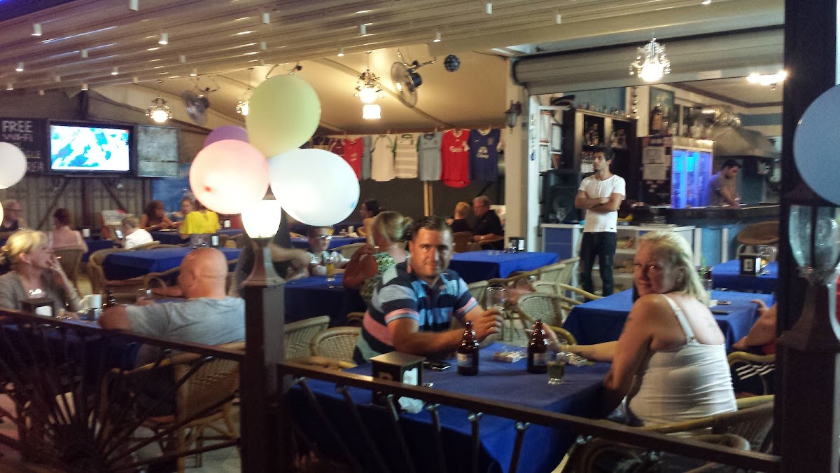 Love 66 - British Pub&Bar Grill