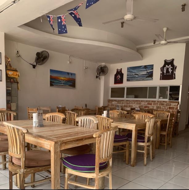 Parma Palace Bar & Grill - 6