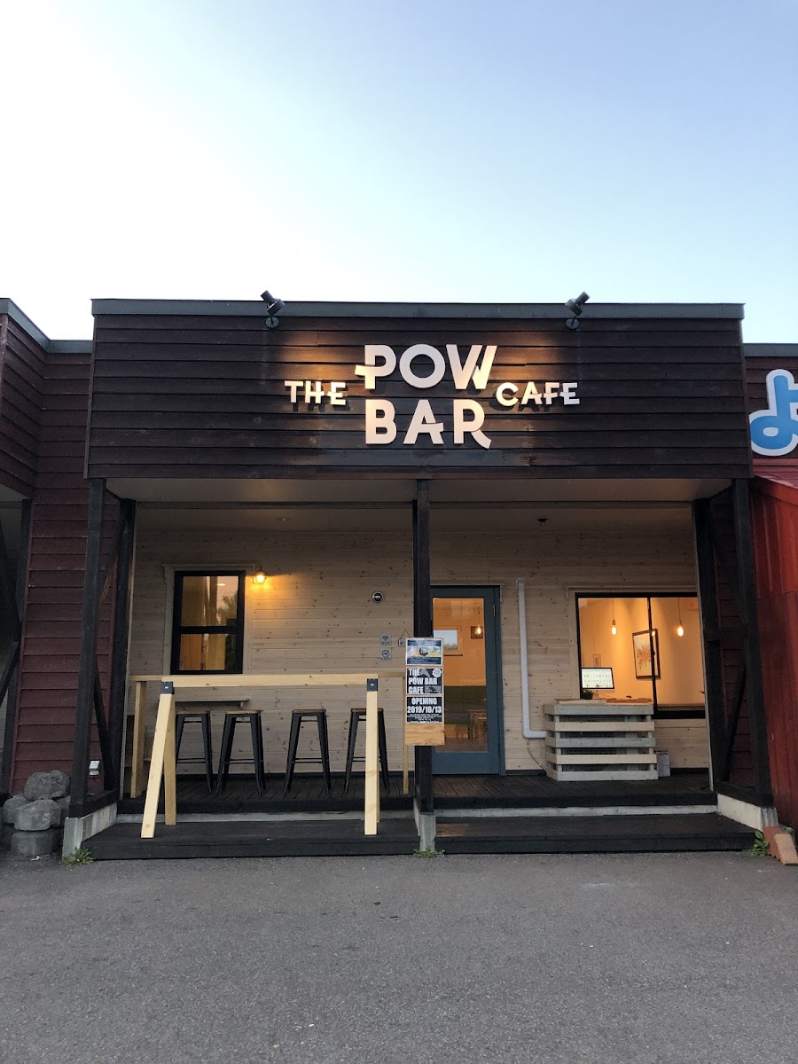 The POW BAR cafe