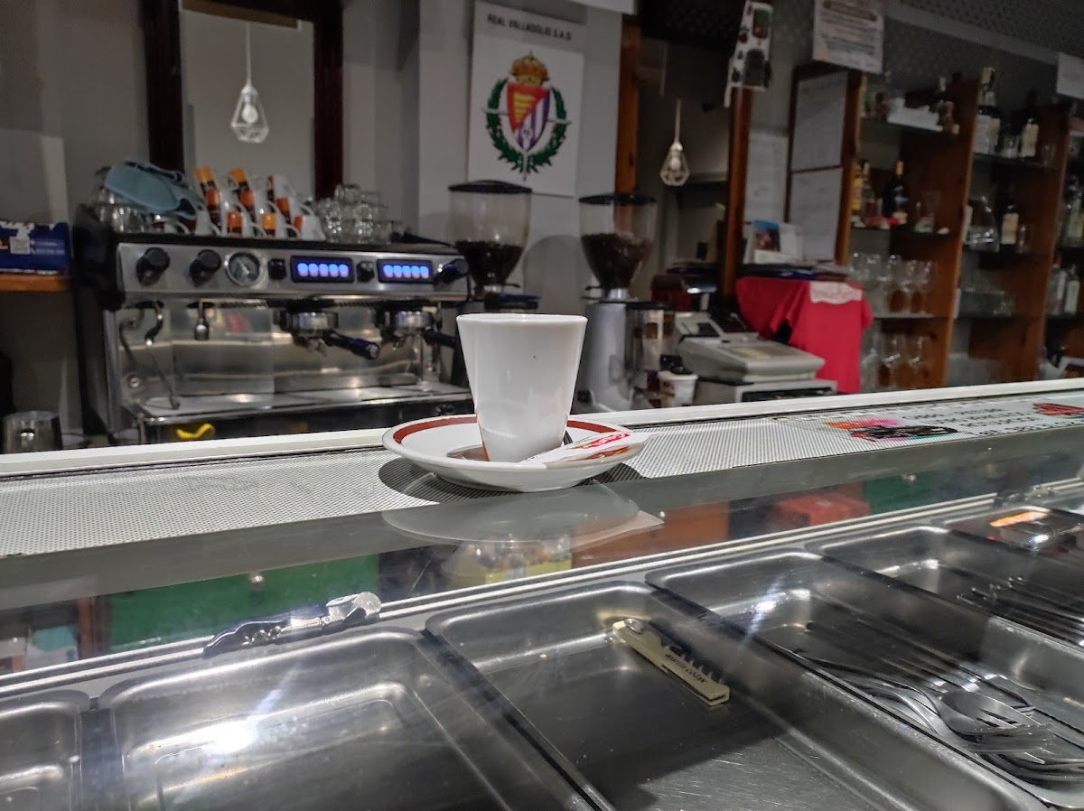 Café - Bar Caña Akí!