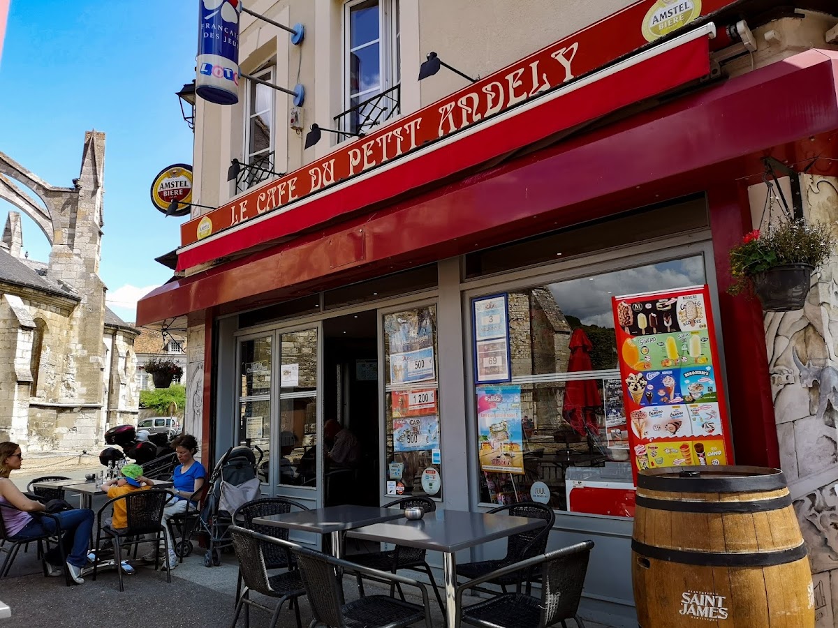 Le cafe du petit Andely