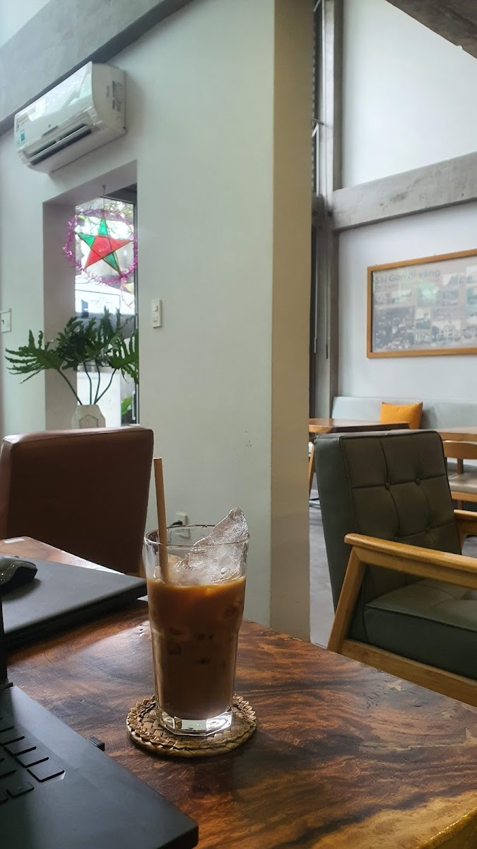 Work'in Saigon Cafe - 10