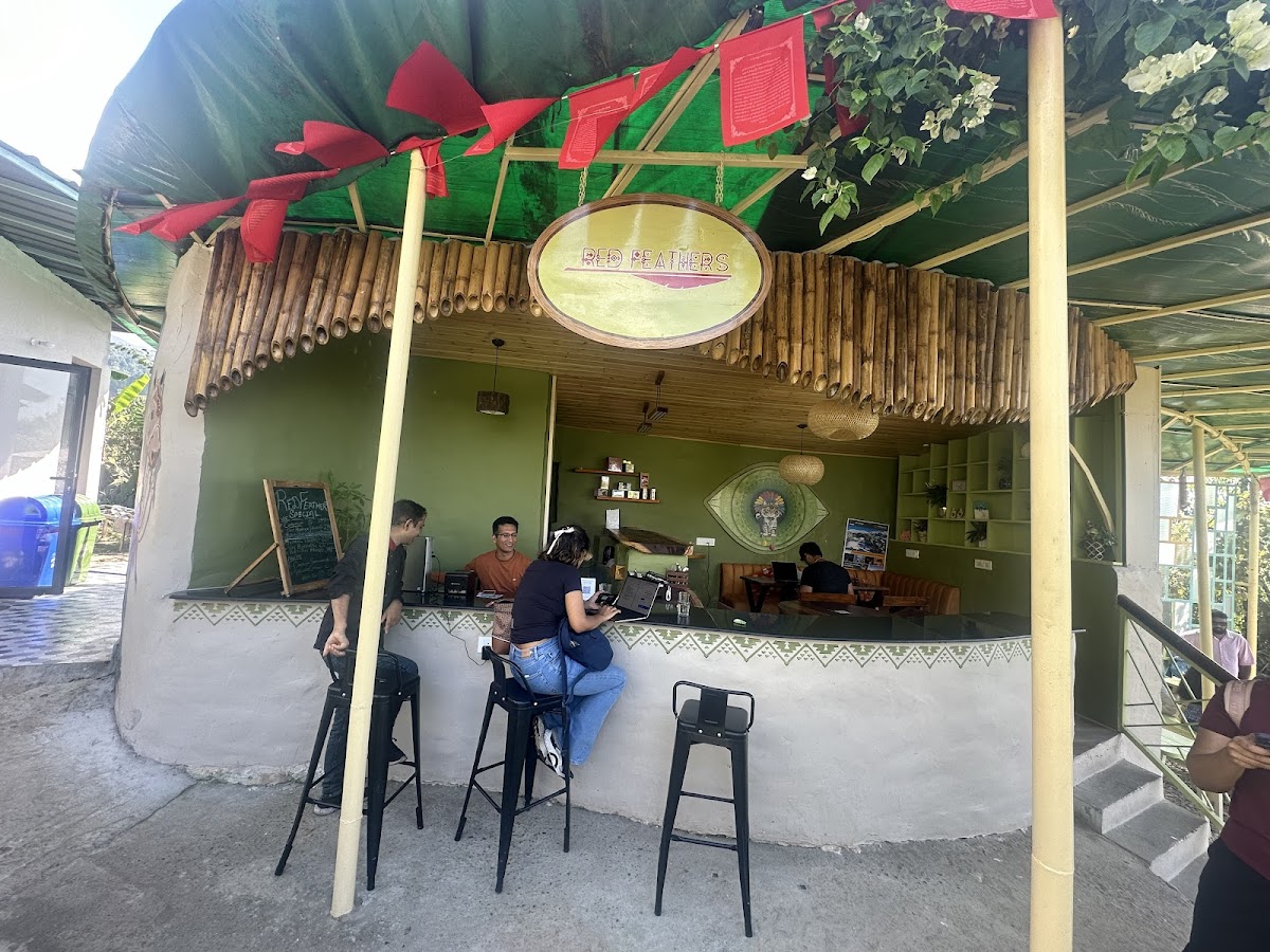 Red Feathers cafe
