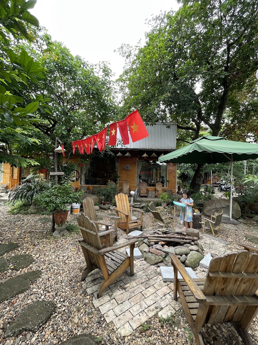 Nhà bên suối - The coffee house