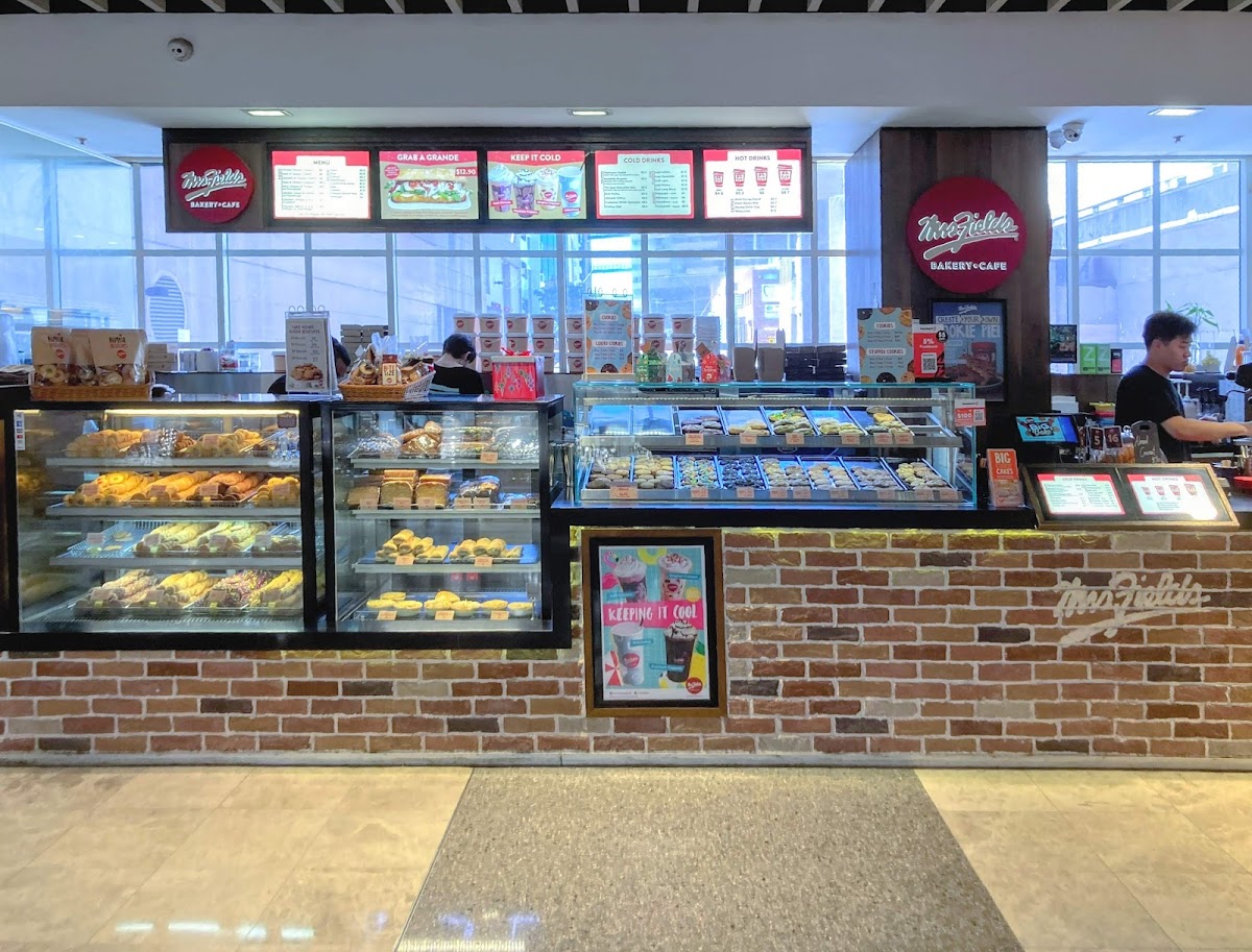 Mrs. Fields Bakery Cafe