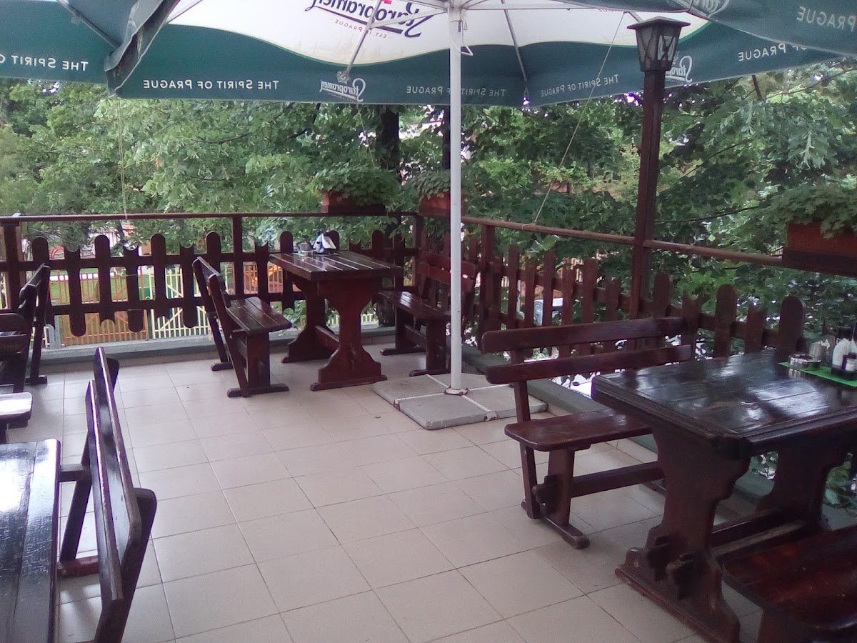 Cafe-Appetizer Woody