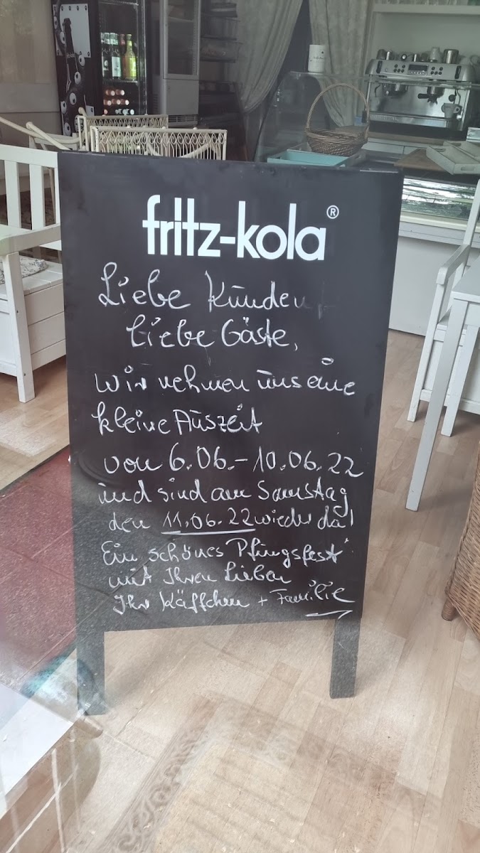 Käffchen Café & Bäckerei - 1