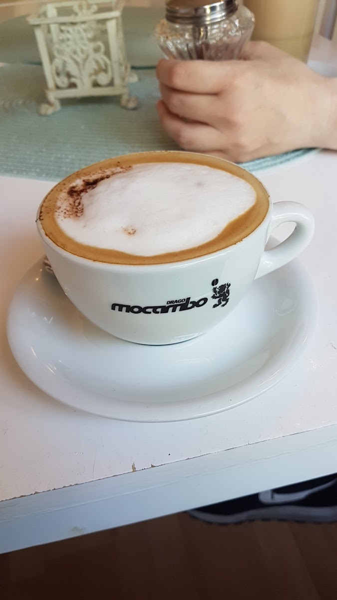 Käffchen Café & Bäckerei - 6