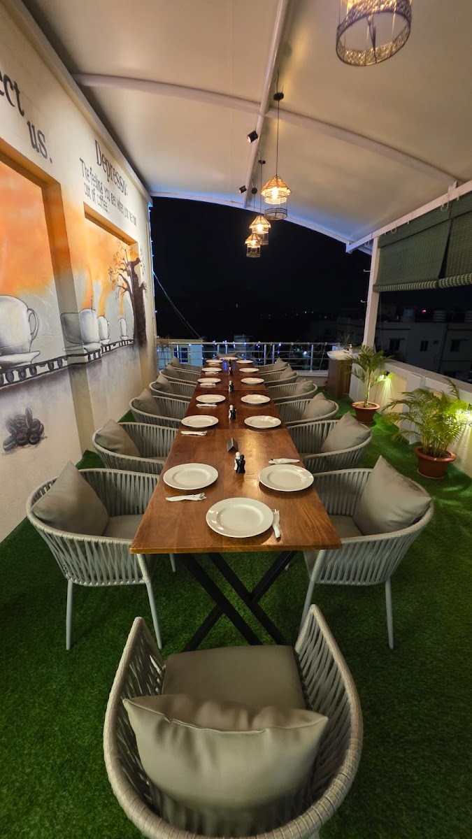 Sapphire Smoke the rooftop cafe