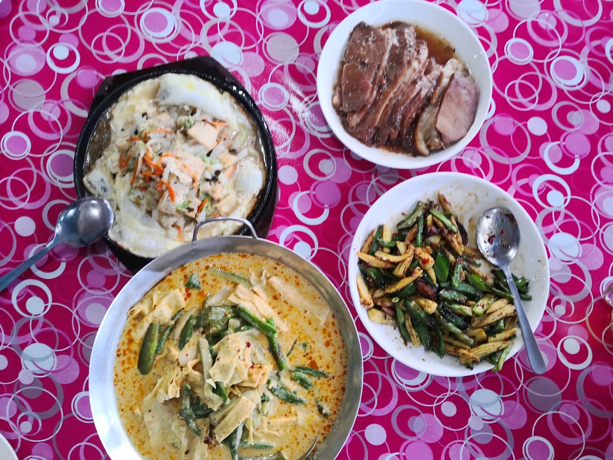 Chung Sing Coffee Shop - 7