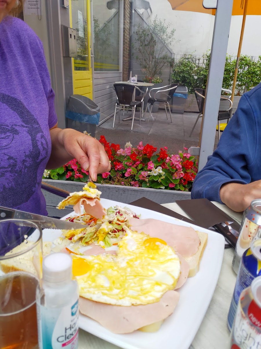 V.O.F. Cafetaria Snackbar Hapsikee - 9