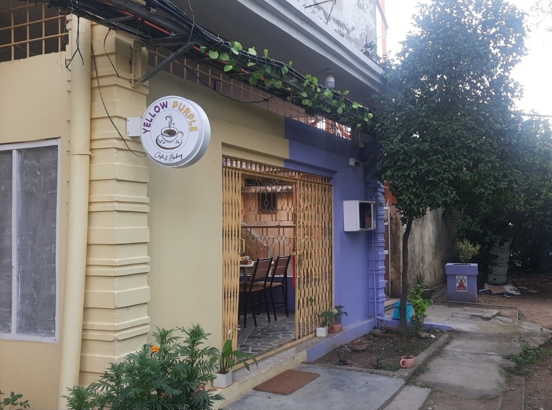 Yellow Purple Cafe